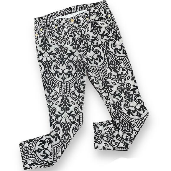 7 FOR ALL MANKIND Jeans Size 32 Black and White Lace Print Cropped Gwenevere - Picture 1 of 11